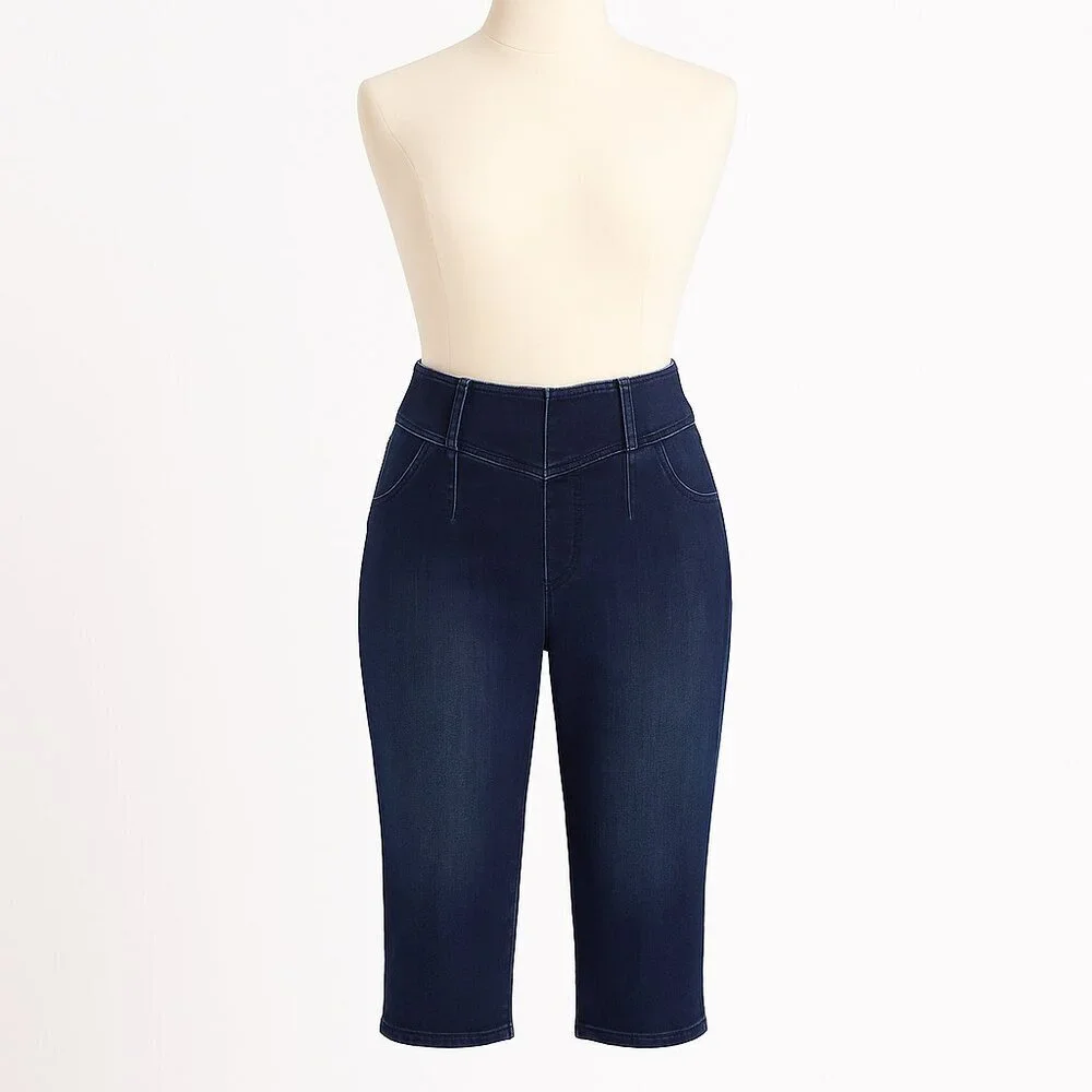 We The Free Carousel Pull-On Capri Jeans Size Medium NEW